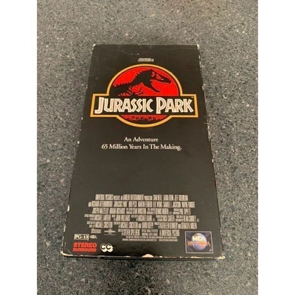 Vintage 1993 Jurassic Park Sealed VHS Universal Studios